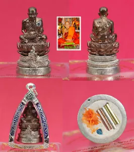 Mini Statuen Luang Pu Saen sitzend auf Naga Wat Ban Nong Chik selten Thai Amulett - Bild 1 von 12