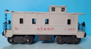 CB12: Postwar Lionel No. 6017 A.T.&S.F. Caboose Gray O Gauge - Vintage -  - Picture 1 of 6