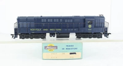 HO Scale Athearn 4304 Norfolk & Western Trainmaster Diesel #164 Runs Excellent - Image 1 of 4