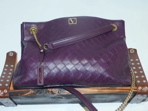 VICTORIA'S SECRET BOND STREET LONDON SHOULDER BAG IN WOVEN PURPLE & LINK STRAPS - Picture 1 of 24
