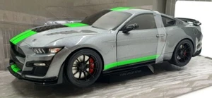Solido 1/18 Scale Diecast S1805911 2020 Ford Mustang GT500 Carbonized Grey/Green - Picture 1 of 5