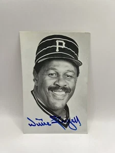 Willie Stargell Signed Vintage Photo Postcard Beckett Auto COA - Picture 1 of 3