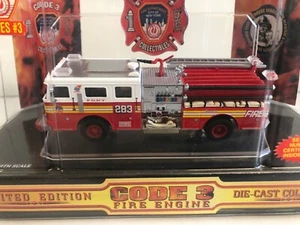 Code 3 #12302 FDNY Seagrave Engine 283 1/64 - Picture 1 of 3