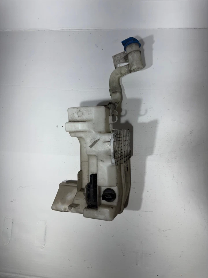 2011-17 VW Jetta 4 16 agua limpiaparabrisas depósito de agua bombas 5C6955453S Foto 1 de 4