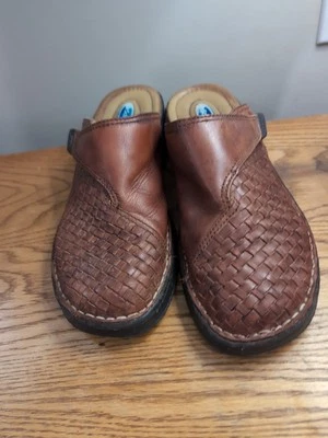 Dr. Scholl's Women's Size 8.5 Mabel Brown Leather Woven Slip On Mules Clogs - Image 1 of 4