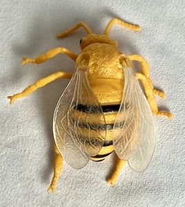 Juguete Criaturas Salvajes Bumble Bee Greenbrier International, De Colección - Imagen 1 de 4