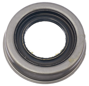 Genuine Nissan Axle Assembly Oil Seal 40227-31G01