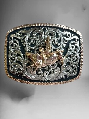 Fivela de cinto Rodeo Bull Rider Cowboy Hebilla Fina Vaquera Rodeo Con Jinete - Imagem 1 de 2
