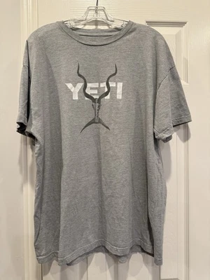 Футболка с логотипом YETI Coolers Cape Buffalo Tarpon, серая, размер XL - Изображение 1 из 4