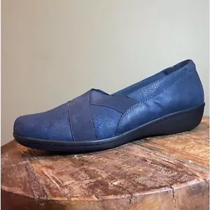 YUU Navy Blue “Darling” Shoes Size 12 W Textile Upper - Picture 1 of 16