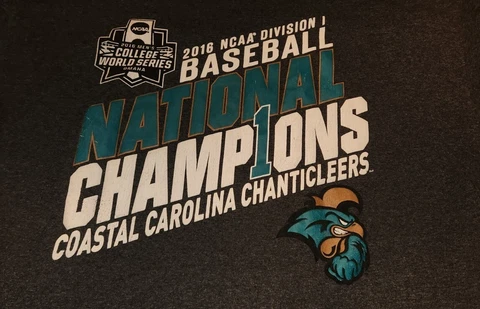COASTAL CAROLINA UNIVERSITY cws shirt 2016 baseball Chanticleers XL preowned  B4 Cover