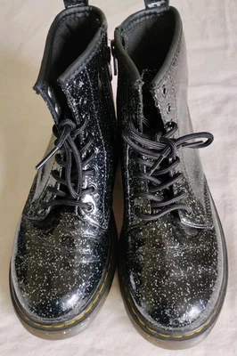 Botas de combate Dr Martens 1460 jóvenes niñas negras brillantes con cordones al tobillo talla 3 Foto 1 de 4