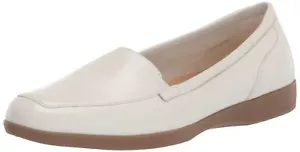 Easy Spirit Women's DEVITT15 Loafer, White 140, 8.5 Wide - Picture 1 of 1