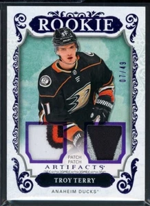 2018-19 Artifacts Materials Purple Patches #180 Troy Terry 07/49 - Foto 1 di 2