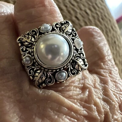 Diseño de hoja de plata estilo bohemio con detalles de perlas en talla 7 Foto 1 de 4