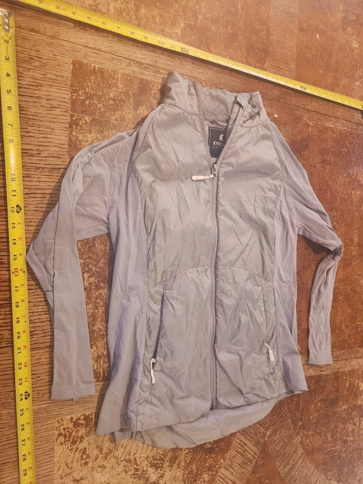 Kyodan Women's Medium Full Zip Athletic Long Sleeve Gray Jacket #S118 - Image 1 of 3