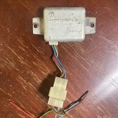1973 1974 VOLKSWAGEN BEETLE KARMANN GHIA ALTERNATOR MOTOROLA REGULATOR - Image 1 of 4