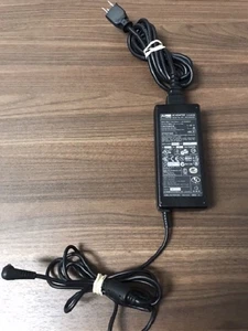 Adaptador AC Bel Modelo API3AD005 Entrada 100-240V 1.4A 50/60Hz Salida 19V - Imagen 1 de 1