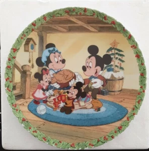 KNOWLES..MICKEY'S CHRISTMAS CAROL COLLECTION..GOD BLESS US, EVERY ONE PLATE - Foto 1 di 10