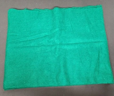 Felt Fabric Green Lightweight 36" x 2.5 yds Christmas Craft Decoration Supply - Image 1 of 3