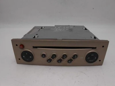 Autorradio original RENAULT GRAND SCENIC 2 PHASE 2 8200666142 - Imagen 1 de 4