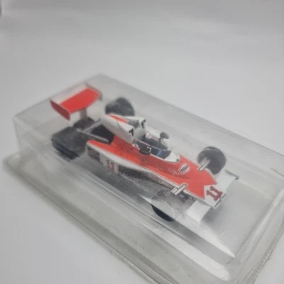 Carro RBA Collectables McLaren Ford M23 1976 - F1 - Estado perfeito em bolha de plástico - Imagem 1 de 4