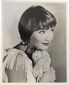 Shirley MacLaine Photo Vintage Publicity - Picture 1 of 3