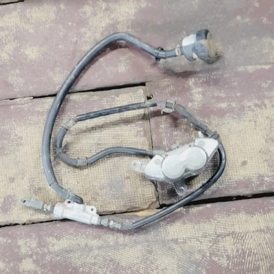 Cilindro maestro pinza de freno trasero Yamaha Royal Star Tour Deluxe XVZ1300LT 97-09 Foto 1 de 4