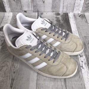 gazelles grey