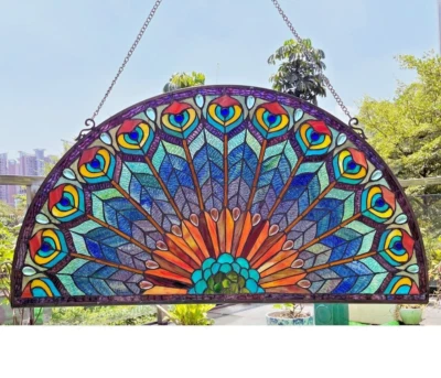 Panel de ventana de vitral media luna hecho a mano diseño de pavo real vidrio artístico Foto 1 de 4