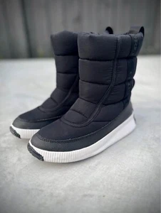 Sorel Boots Women’s Size US 6.5 Black Waterproof New Boxed. Out N About - Picture 1 of 10