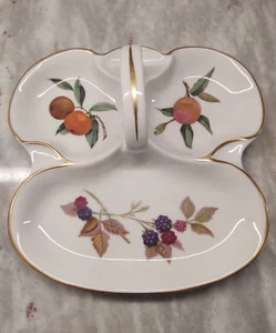 Royal Worcester Evesham Divided 3 Part Serving Dish with Handle Porcelain 1961 - Picture 1 of 14