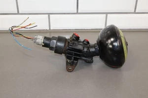 98-07 Lexus LX470 Right Passenger Front Suspension Control Accumulator W/Valve - Picture 1 of 17