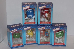 M&Ms Weihnachtsschmuck Figuren - 6er Set Neu in Verpackung - Bild 1 von 9