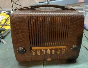 Vintage Emerson Radio Model 559A Tube AM Radio Restore Fix As Is - Picture 1 of 9