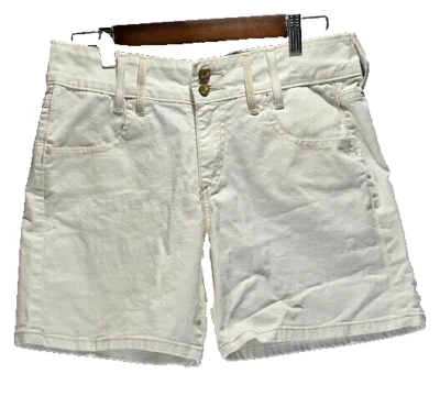 Levis Strauss Size 6 High Rise Stretch Shorts Women's Misses White Denim EUC - Image 1 of 4