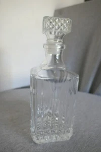 Crystal Cut Glass Diamond Pattern Liquor Oil Carafe Decanter 10" H w Stopper - Picture 1 of 8
