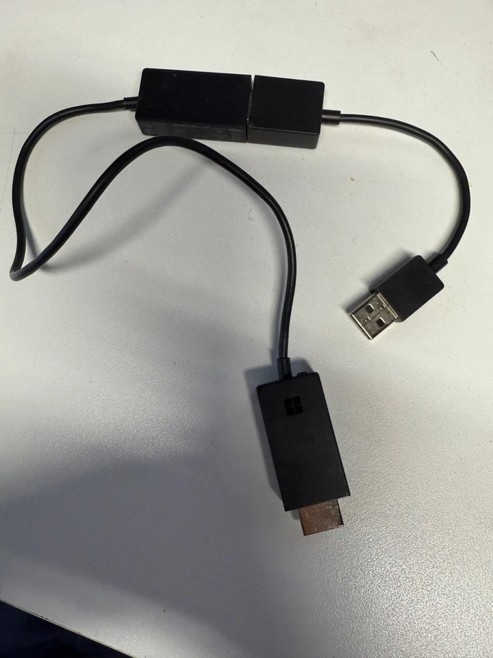 Adaptador Pantalla Inalámbrico Microsoft v2 Modelo 1733 Foto 1 de 1