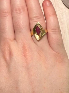 Retro Ruby Ring Set In 14k Yellow Gold - Picture 1 of 4