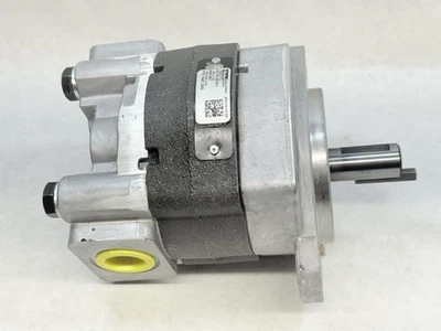 NEW Parker 0301567 Hydraulic Gear Pump (B) - Image 1 of 4