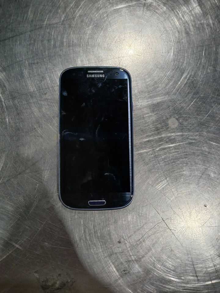 Teléfono Samsung galaxy S3 SOLO PARA REPUESTOS Foto 1 de 1