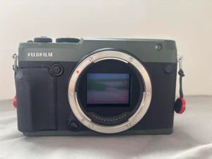 Cámara digital Fujifilm GFX 50R 51,4 MP -90 % NUEVA FS rara de Japón solo cuerpo - Imagen 1 de 14