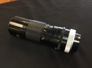 Canon FD 100-200mm 1:5.6 Zoom Lens Vintage Long Camera Attachment Fast Free Ship - Picture 1 of 11