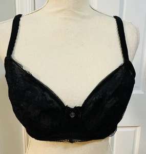 Victorias Secret 36DD Bra Black Lace Demi Unlined Convertible Straps Heart Charm - Picture 1 of 13