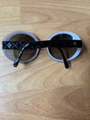 Gafas de sol vintage Chanel Jackie O negras y rosas 100 % 5120 C 851/11 (leer) Foto 1 de 4