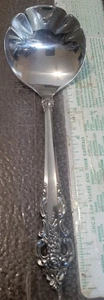 Cucharón de salsa Community Stainless de Oneida Cherbourg B117G - Imagen 1 de 3