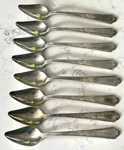 Set of 8 Fruit Spoons 1847 Rogers Bros Silver Plated Monogramed "W" Silverware - Picture 1 of 23