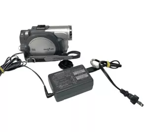 Hitachi DZ-MV580A DVD Camcorder W battery & Disc Tested With Power Cord - Picture 1 of 12