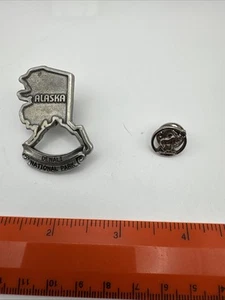 Vintage Mt. McKinley Denali National Park Lapel Pin Alaska Moose Souvenir - Picture 1 of 7