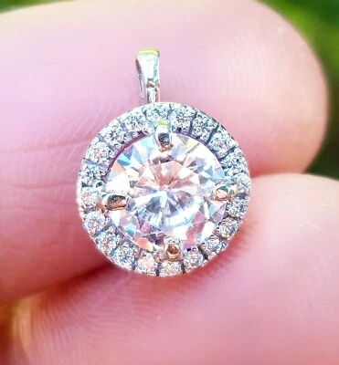 1.2CT Natural VS D E White Sapphire 20pcs Diamond G Solid 14K White Gold Pendant - Image 1 of 4